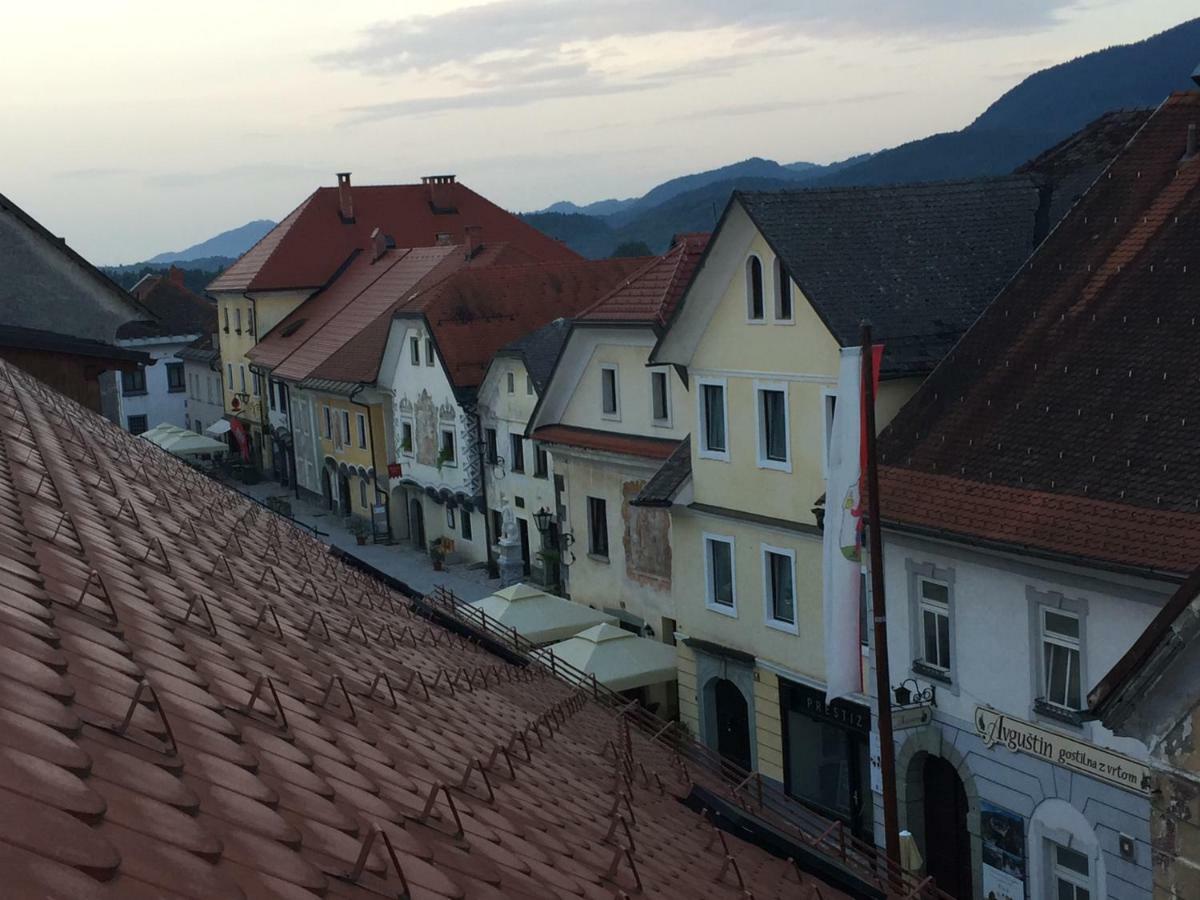 Apartma Linhartov Trg Radovljica Buitenkant foto
